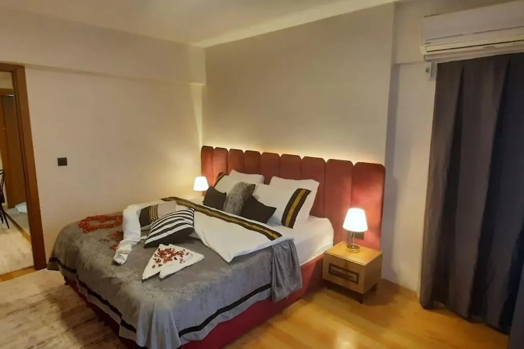 Apartment In Al Fateh Area 7 2 3 Istanbul