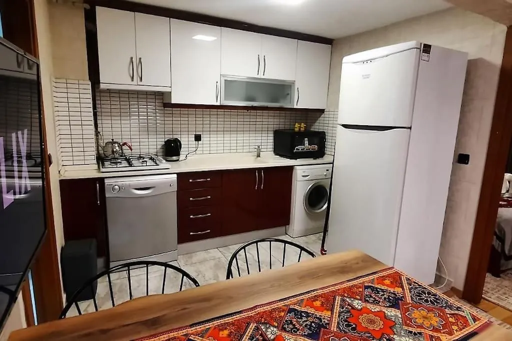 Apartment In Al Fateh Area 7 2 3 Istanbul